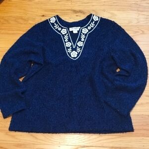 🙋CD Daniel dark blue bubble texture sweater with V neck & flower stitching